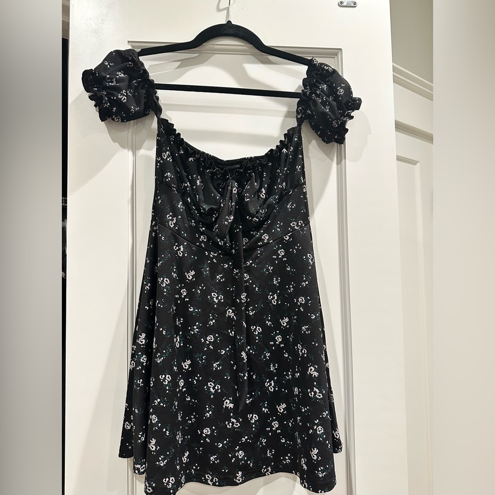 PrettyLittleThing black off the shoulder dress floral